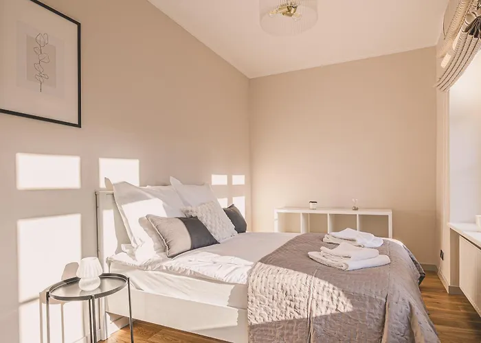 2homerent Dluga 14 Kamienica W Centrum Poznania Poznan